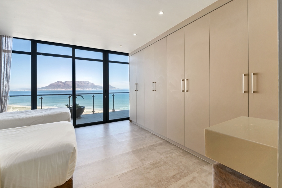 4 Bedroom Property for Sale in Bloubergstrand Western Cape